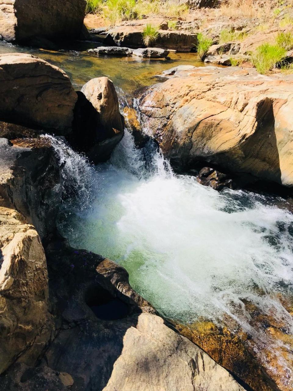 Pousada Cachoeira Do Lobo Belo Horizonte Luaran gambar
